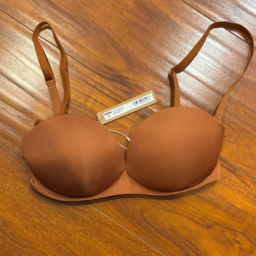 Skims Ultimate Push up Strapless Bra